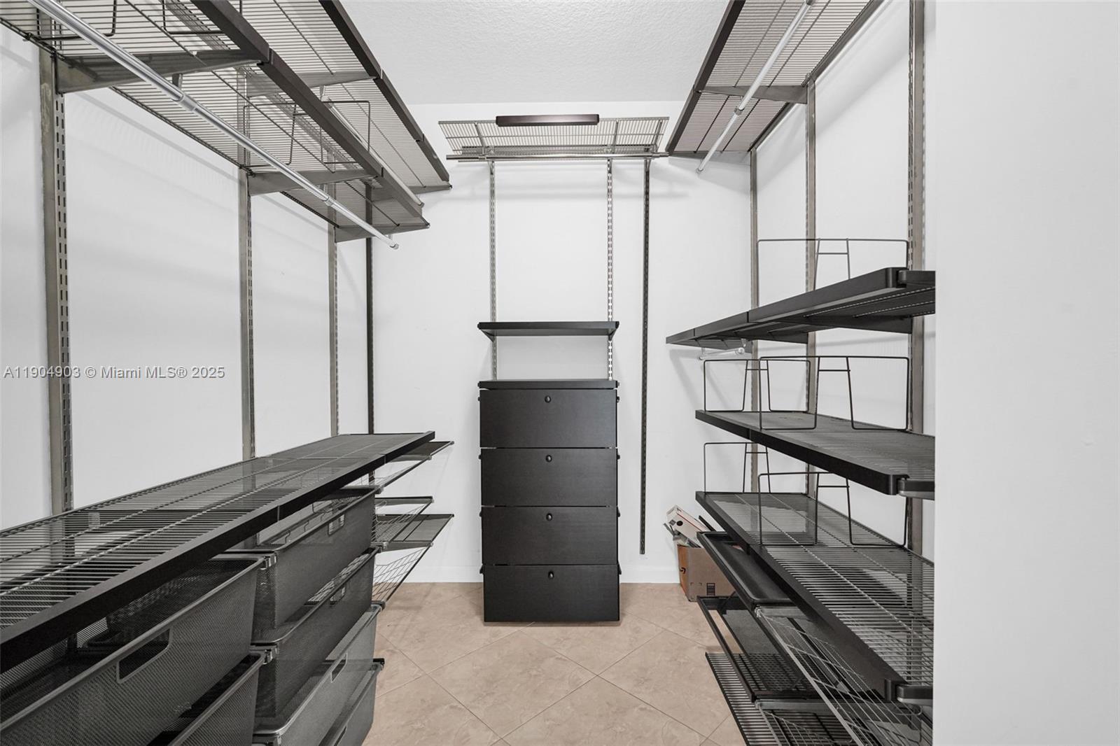 image Brickell On The River S T27