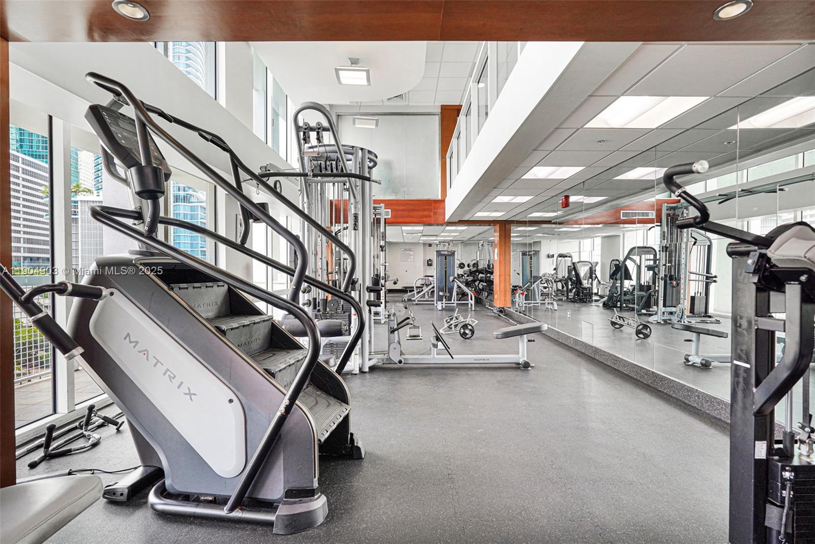 image Brickell On The River S T38