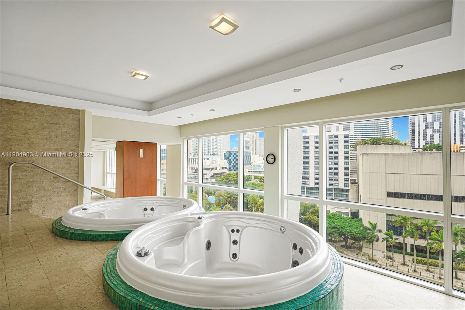 image Brickell On The River S T43