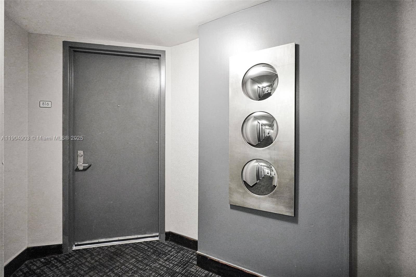 image Brickell On The River S T6