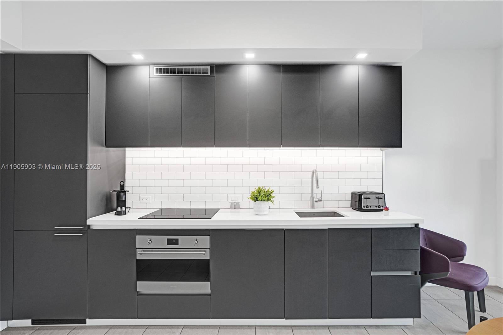 image 2nd Street Condo9