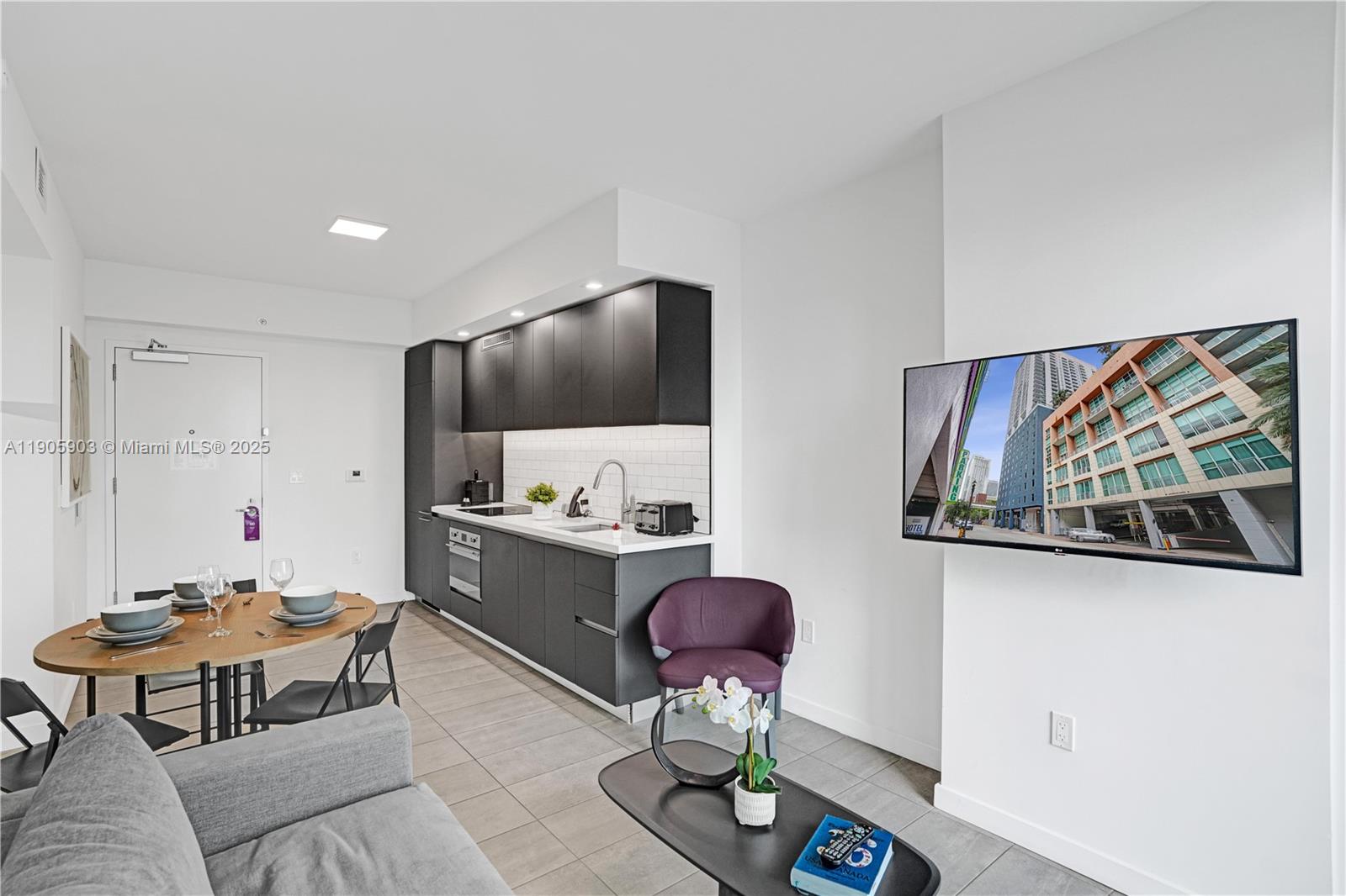 image 2nd Street Condo26