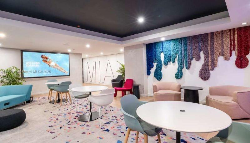 image 2nd Street Condo35