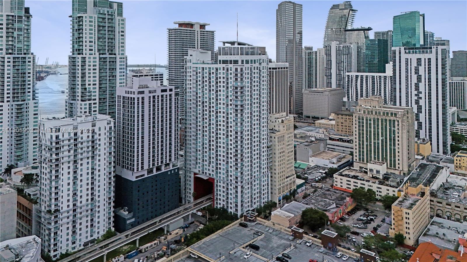 image 2nd Street Condo38