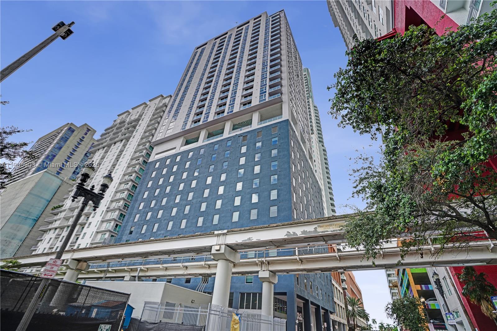 image 2nd Street Condo42