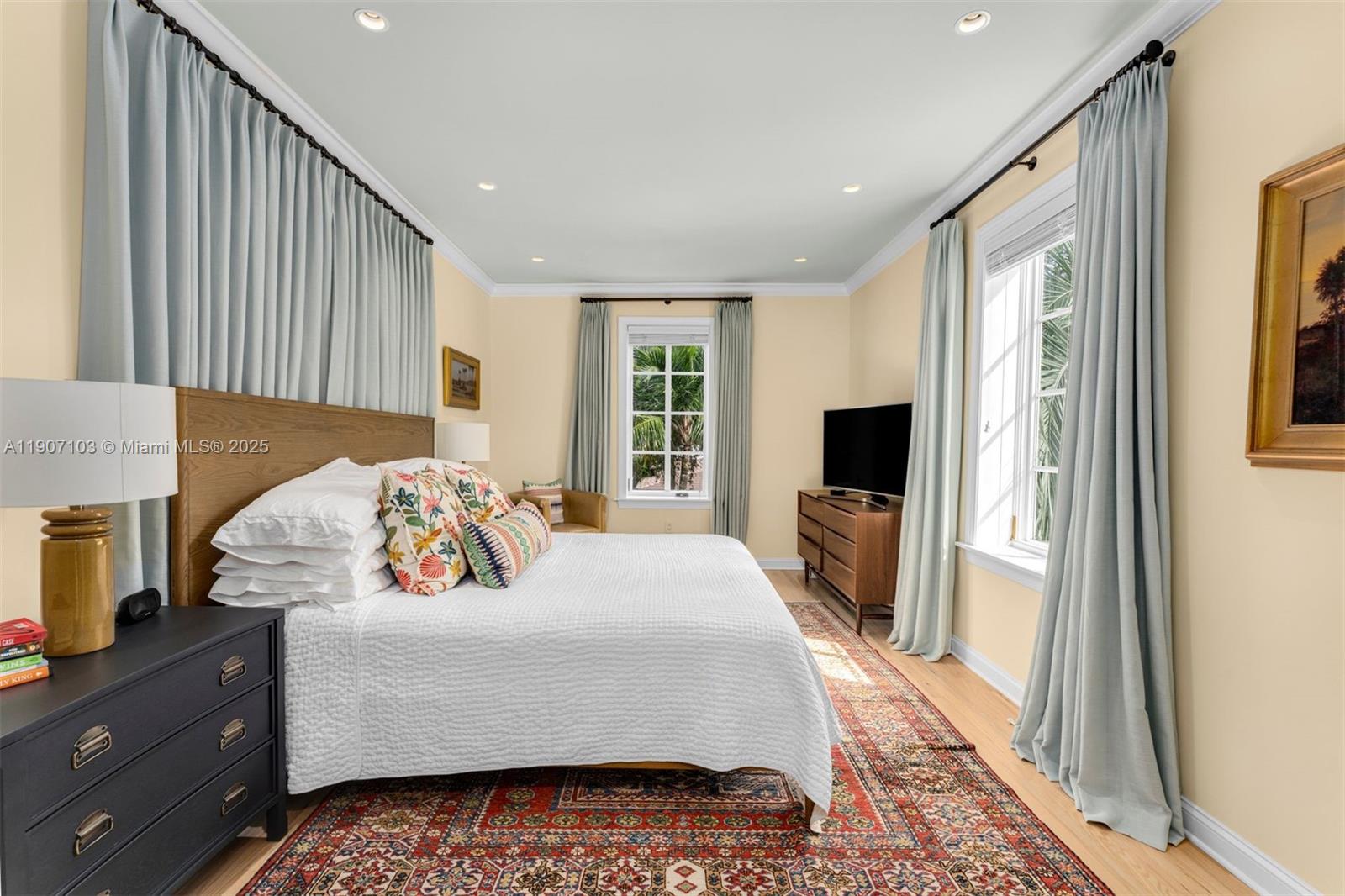 1004 Cotorro Ave Coral Gables, FL 33146