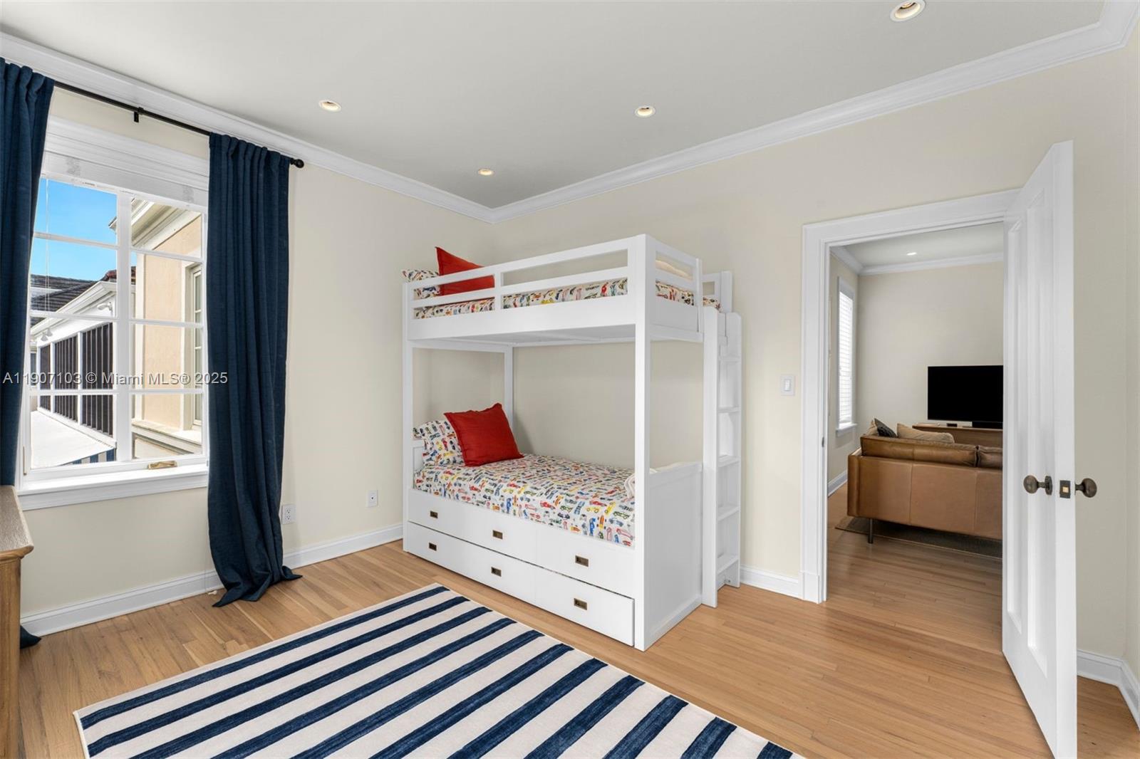 1004 Cotorro Ave Coral Gables, FL 33146