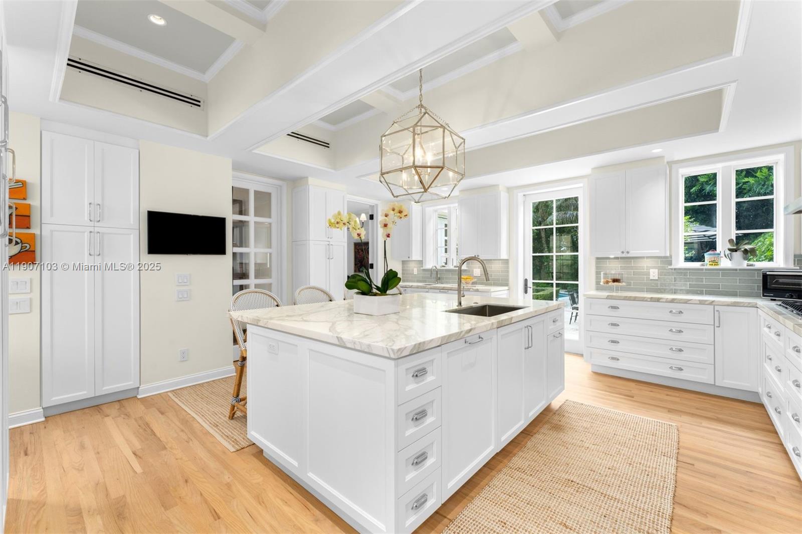 1004 Cotorro Ave Coral Gables, FL 33146