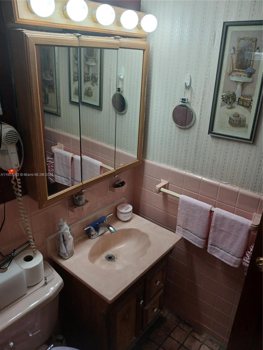 1000 SE 4th St #224 Fort Lauderdale, FL 33301