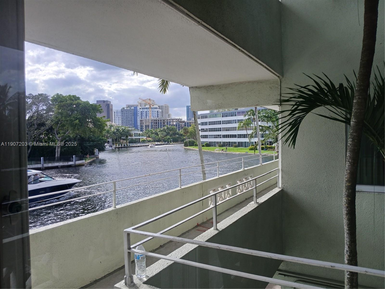 1000 SE 4th St #224 Fort Lauderdale, FL 33301