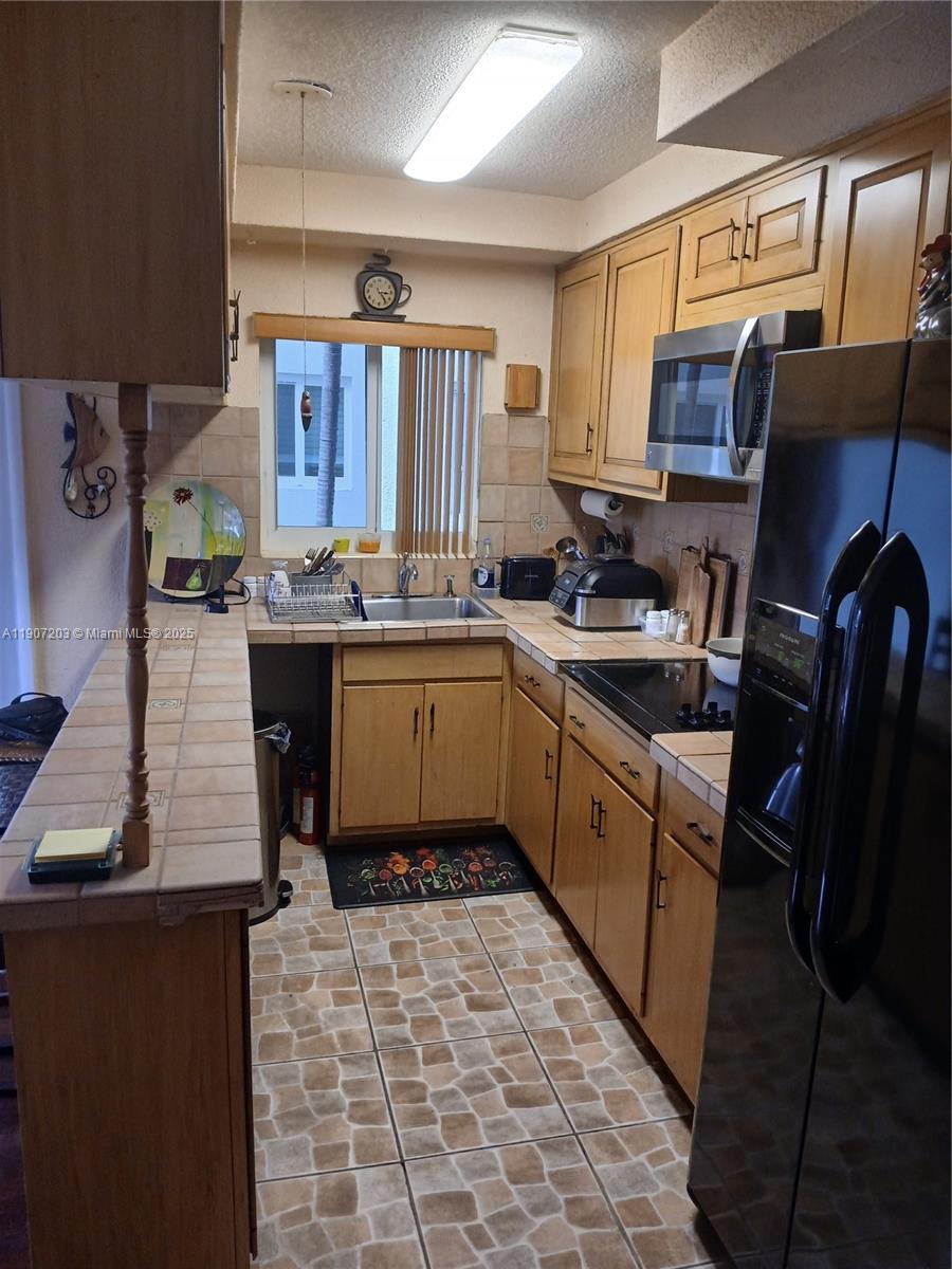 1000 SE 4th St #224 Fort Lauderdale, FL 33301