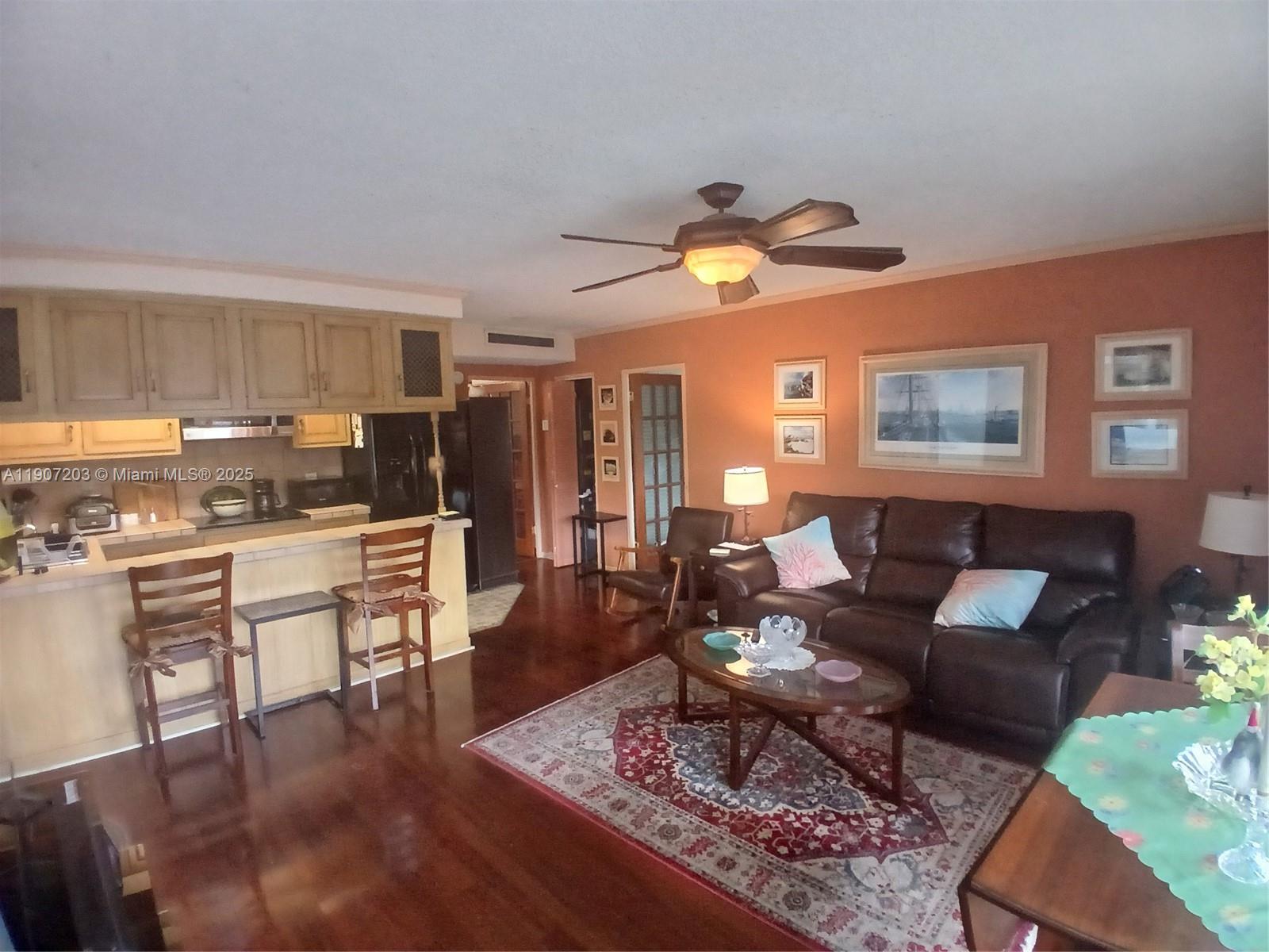 1000 SE 4th St #224 Fort Lauderdale, FL 33301