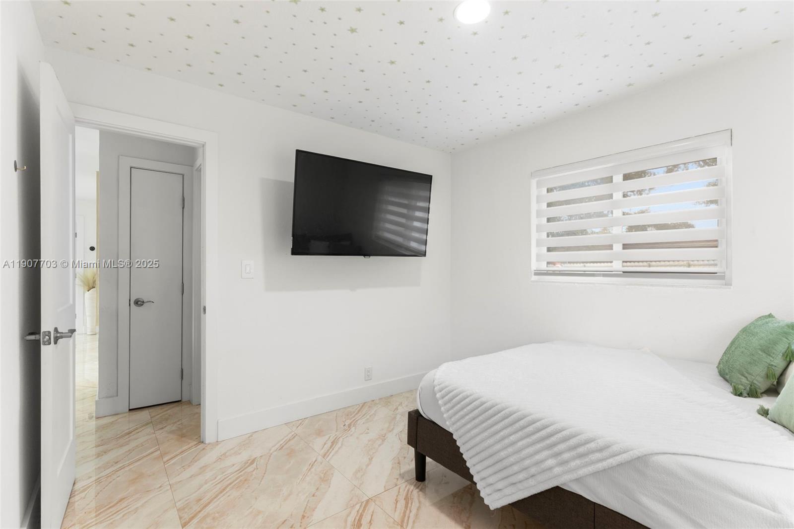 1823 SW 29th St Fort Lauderdale, FL 33315