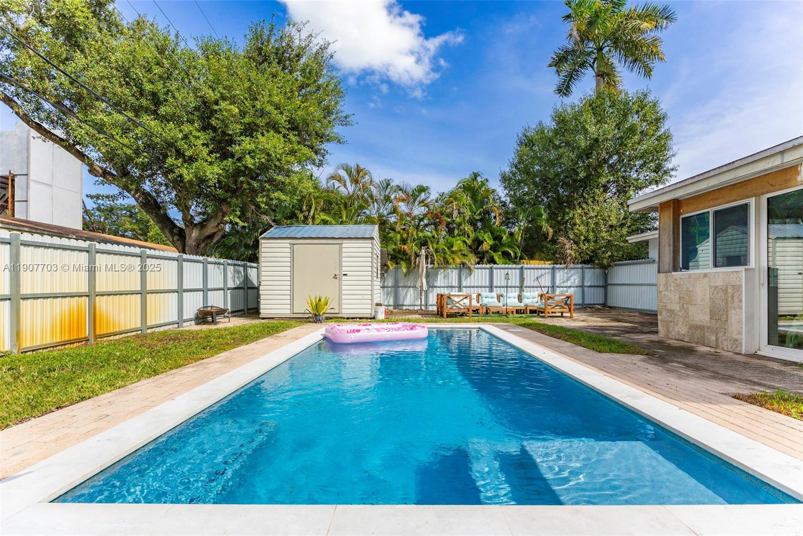1823 SW 29th St Fort Lauderdale, FL 33315