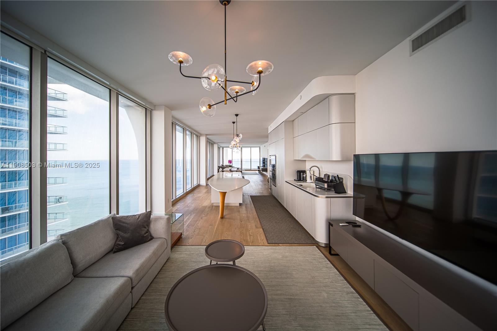 image Jade Signature11