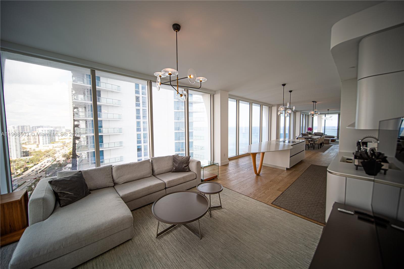 image Jade Signature12