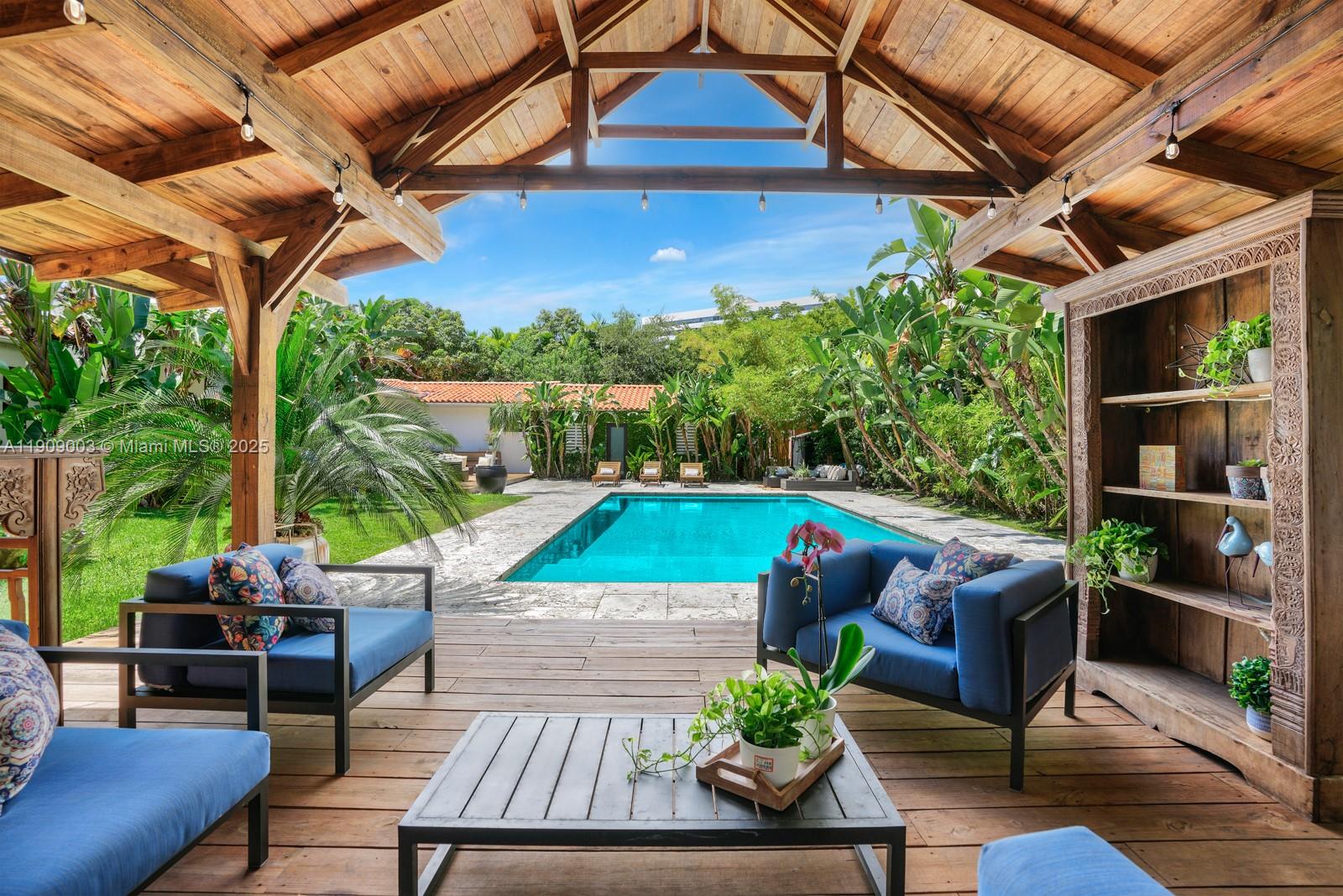 575 Hibiscus Ln Miami, FL 33137