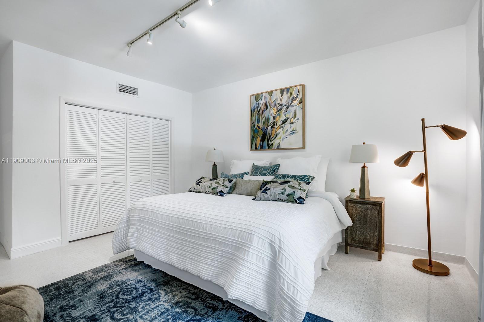 575 Hibiscus Ln Miami, FL 33137