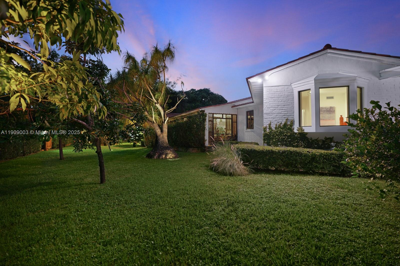 575 Hibiscus Ln Miami, FL 33137