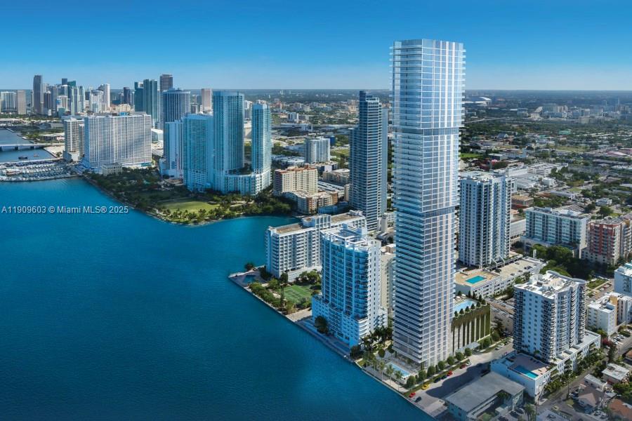 788 NE 23rd St #2101