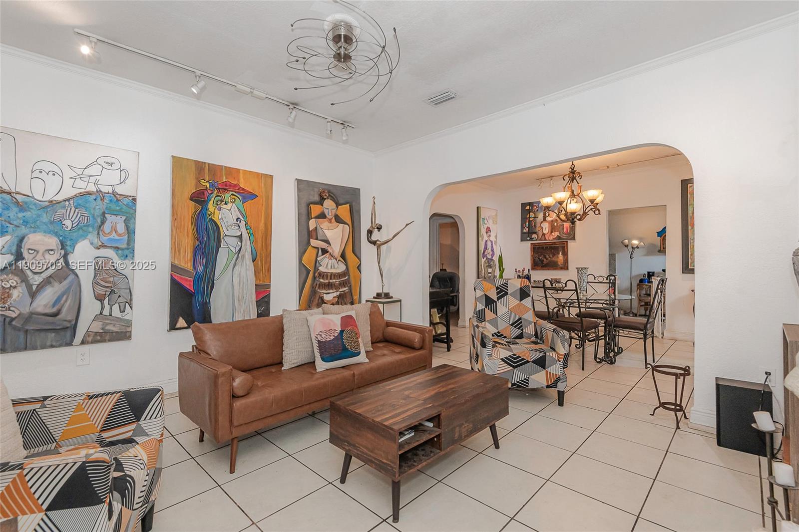 710 SW 13th Ave Miami, FL 33135