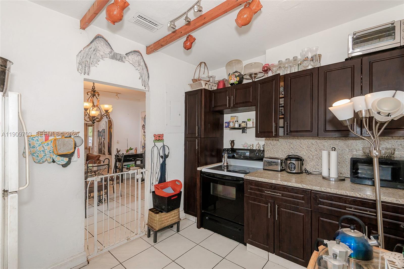 710 SW 13th Ave Miami, FL 33135