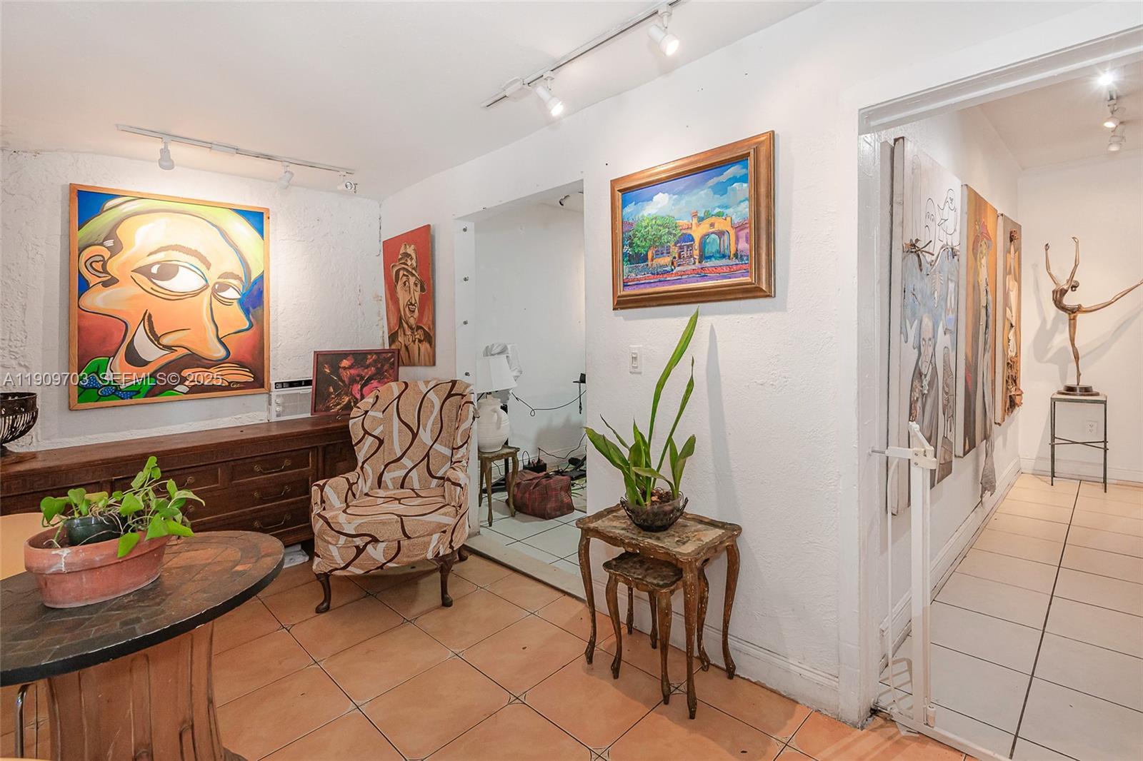 710 SW 13th Ave Miami, FL 33135