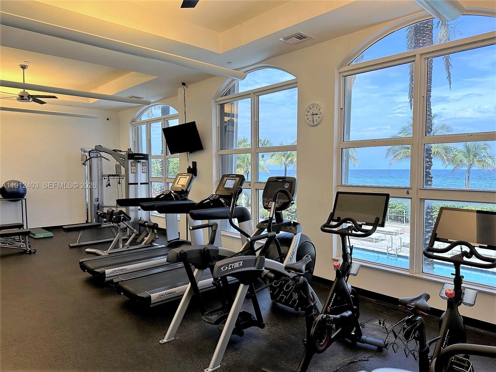 image 2080 Ocean Drive62