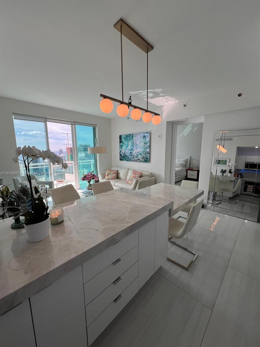 950 Brickell Bay Dr #5307