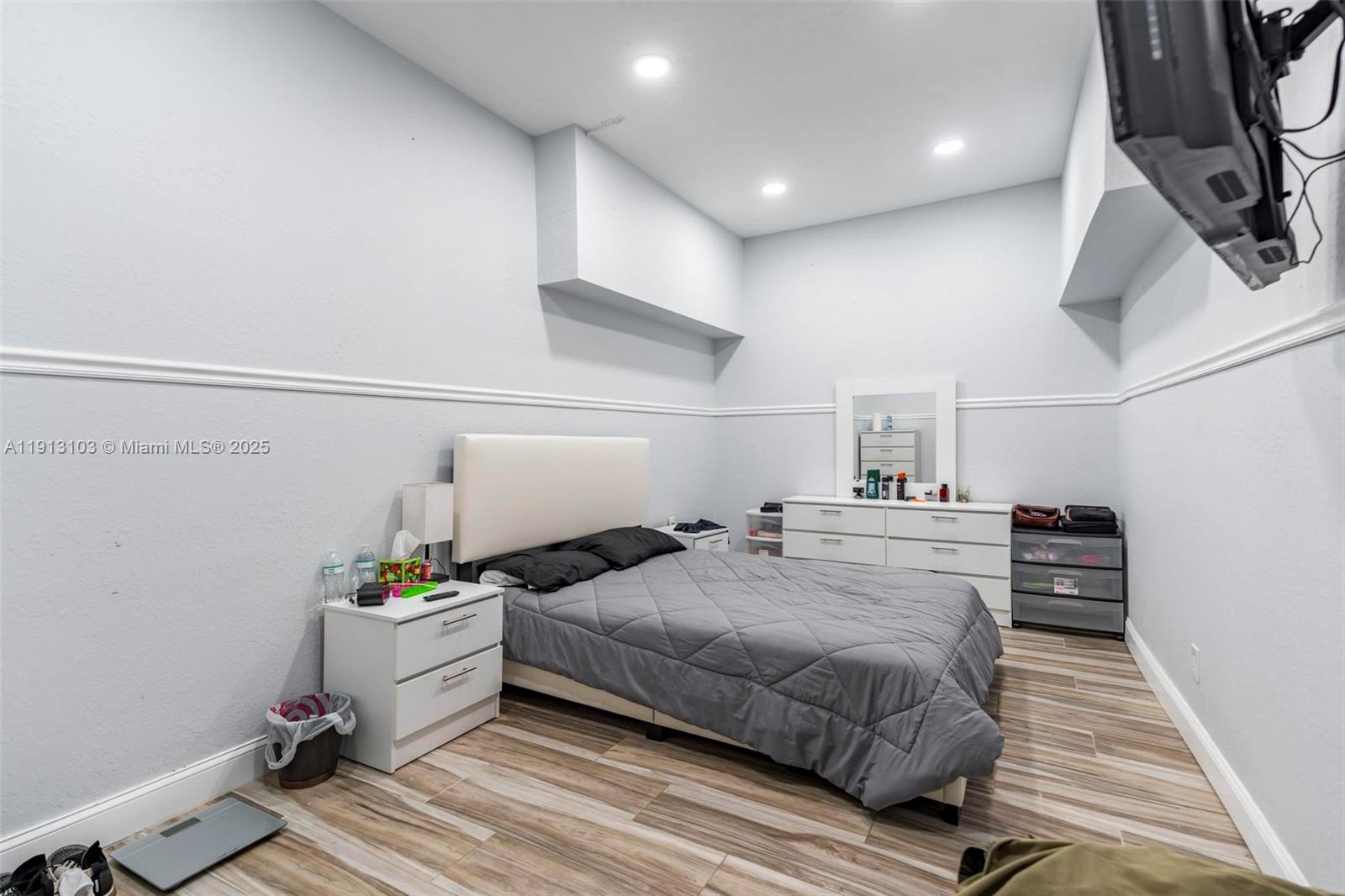 12870 SW 24th St Miramar, FL 33027