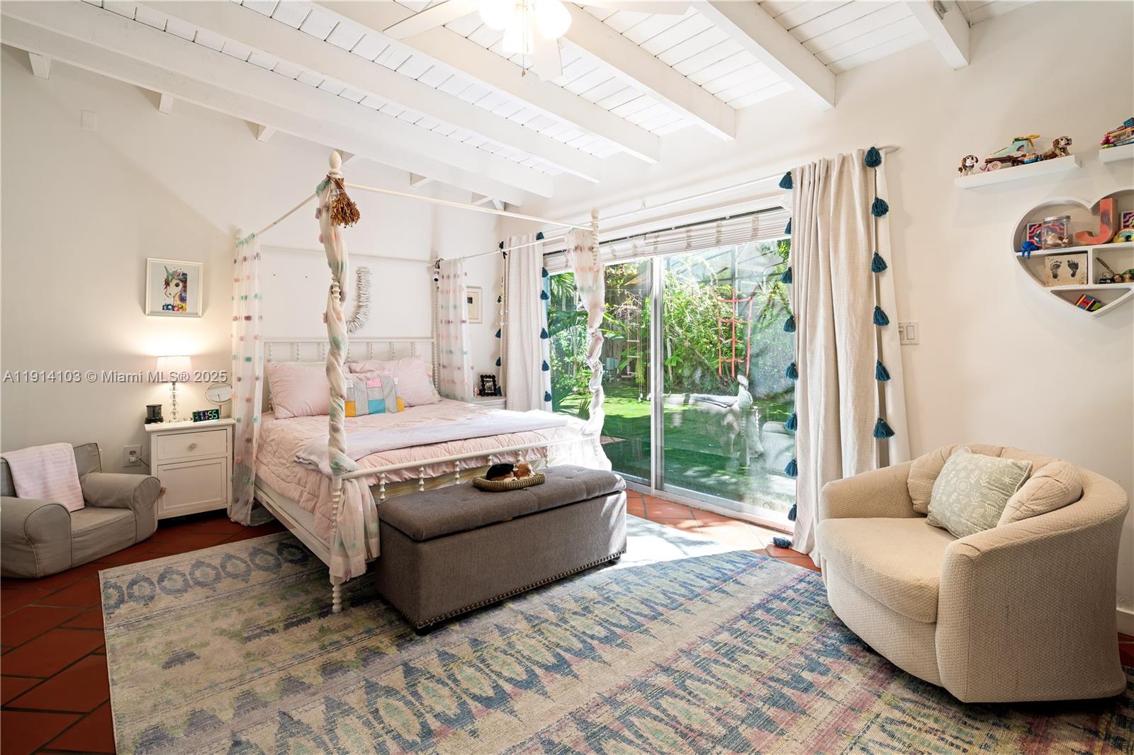 3765 Carmen Ct Coconut Grove, FL 33133