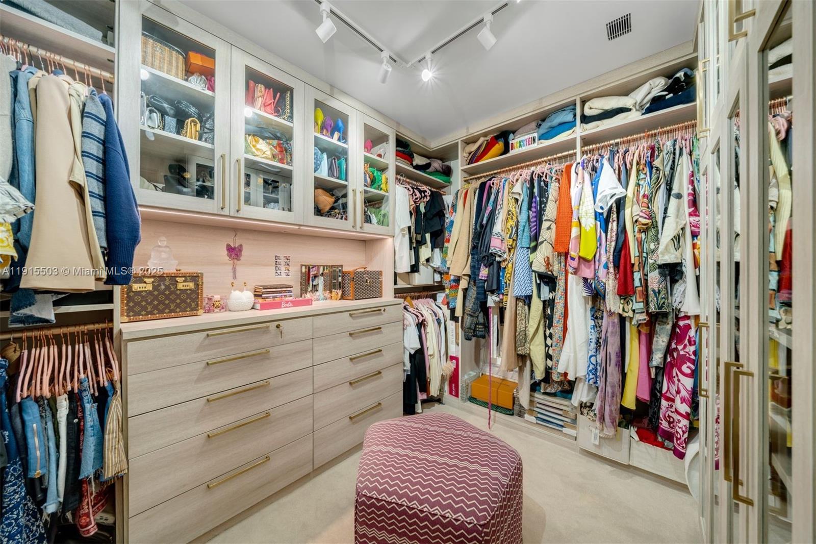 1413 Sunset Harbour Dr #208 Miami Beach, FL 33139