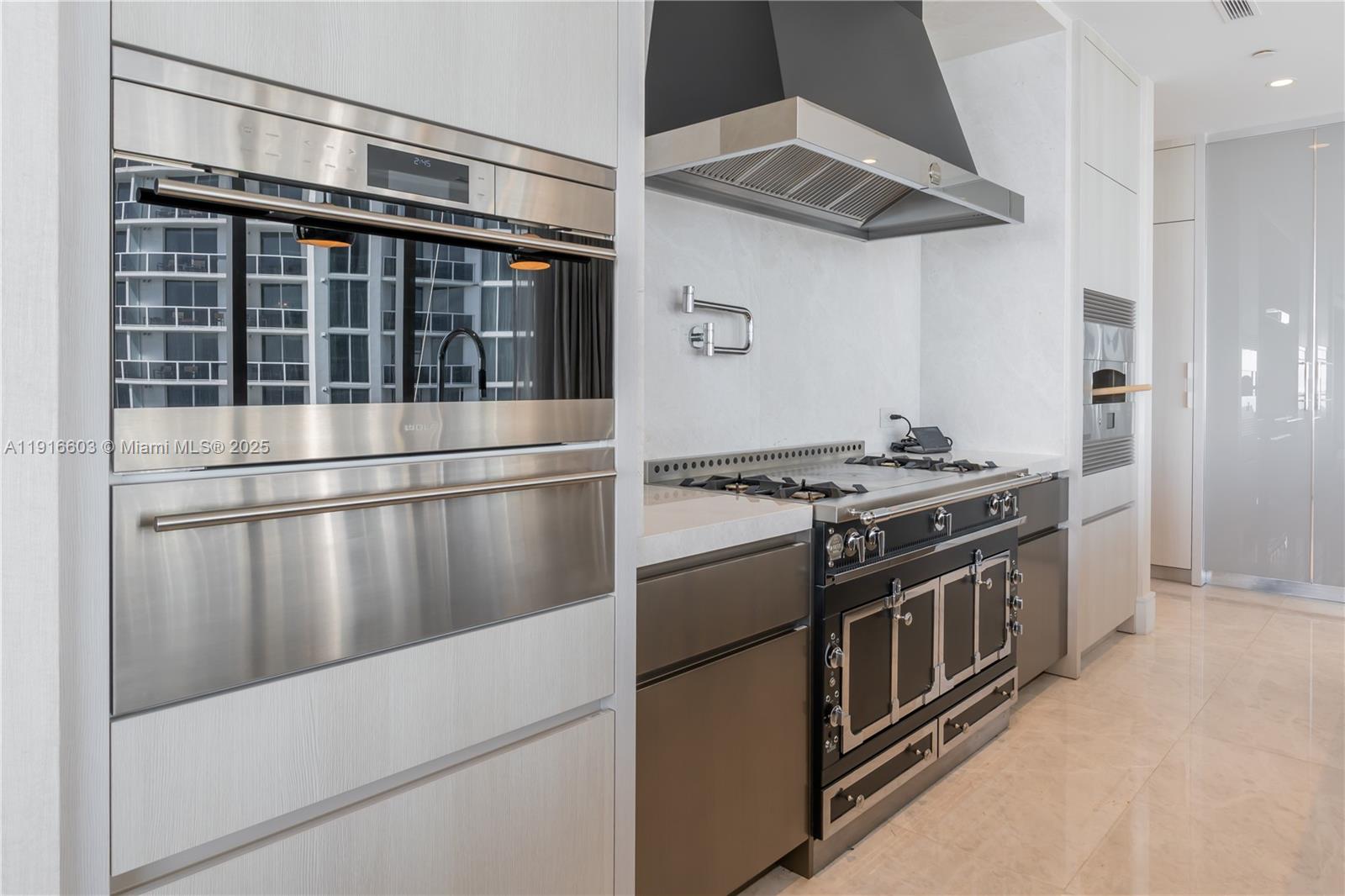 17975 Collins Ave #2402 Sunny Isles Beach, FL 33160