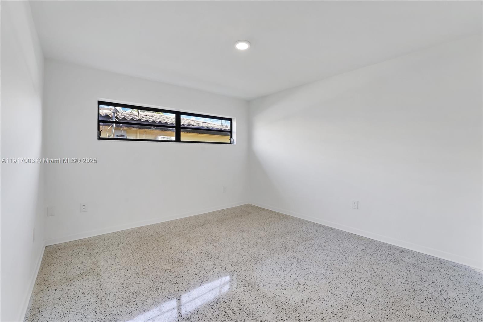 917 Surfside Blvd Surfside, FL 33154