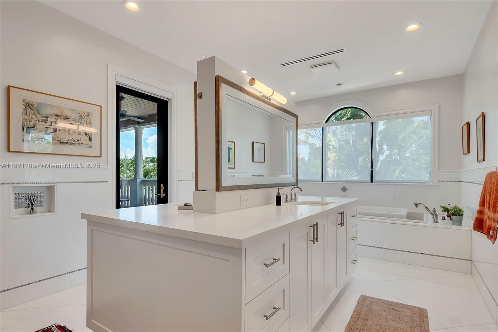 7400 SW 72nd Ct Miami, FL 33143