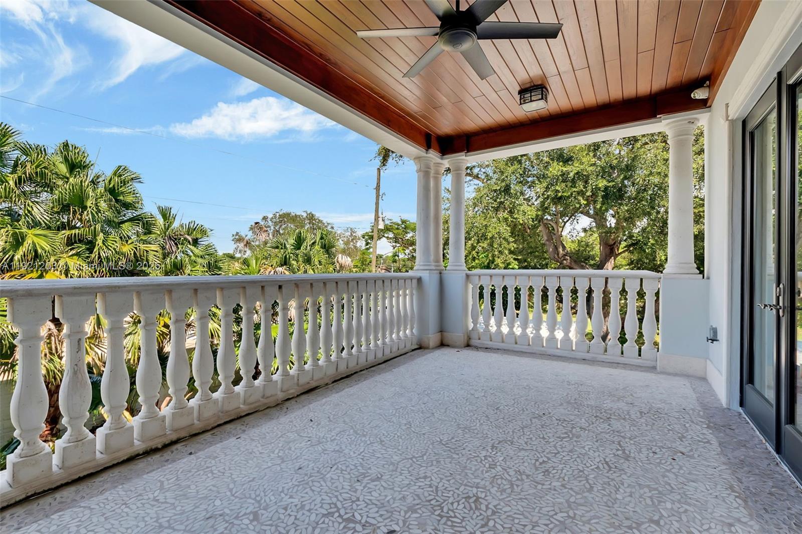 7400 SW 72nd Ct Miami, FL 33143