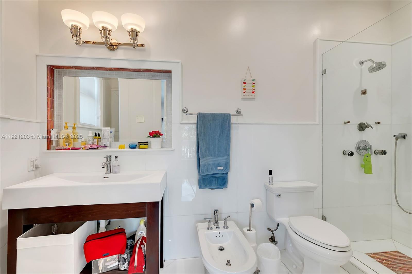 7400 SW 72nd Ct Miami, FL 33143