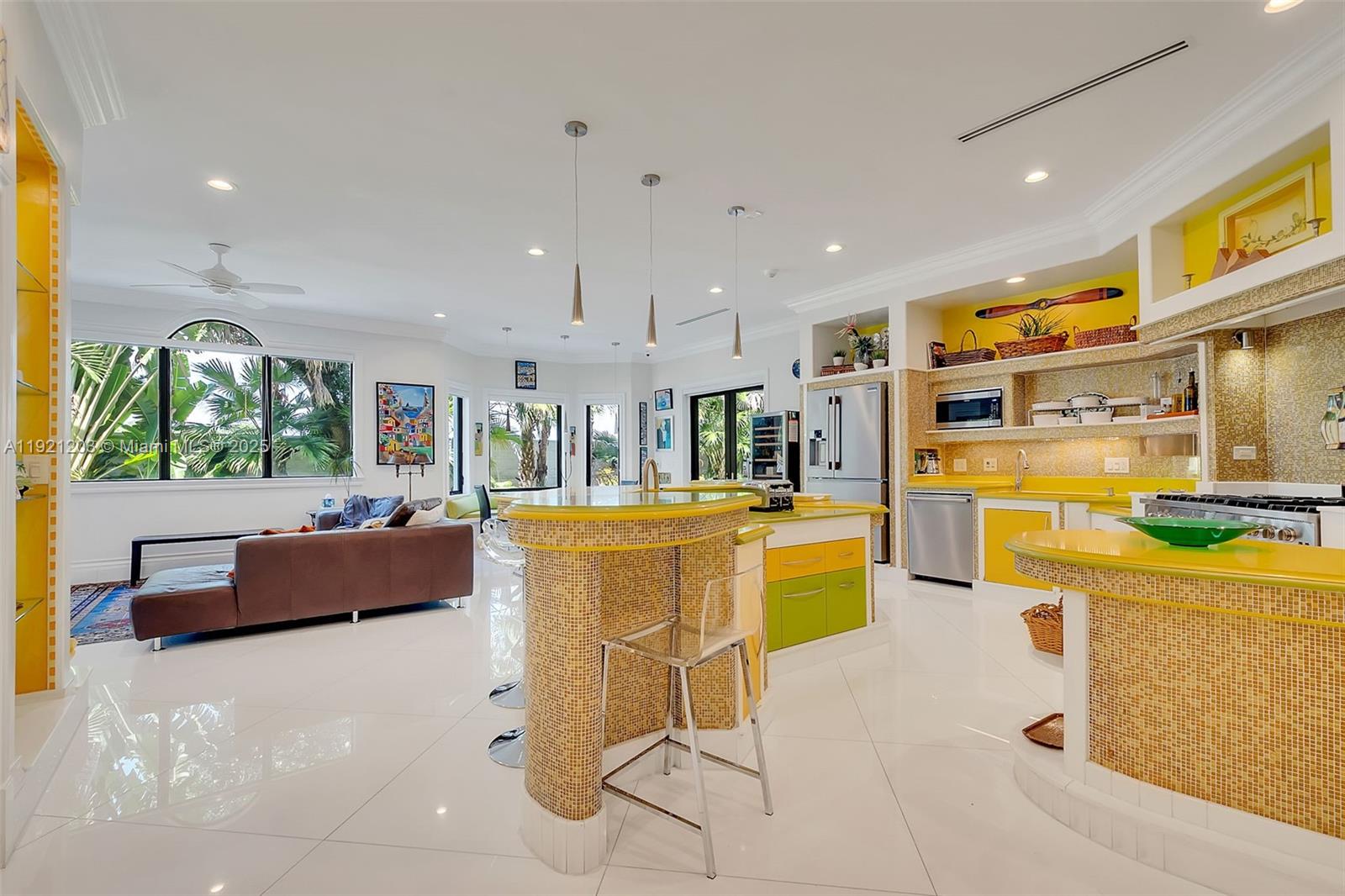 7400 SW 72nd Ct Miami, FL 33143