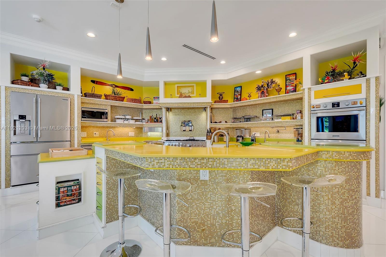 7400 SW 72nd Ct Miami, FL 33143