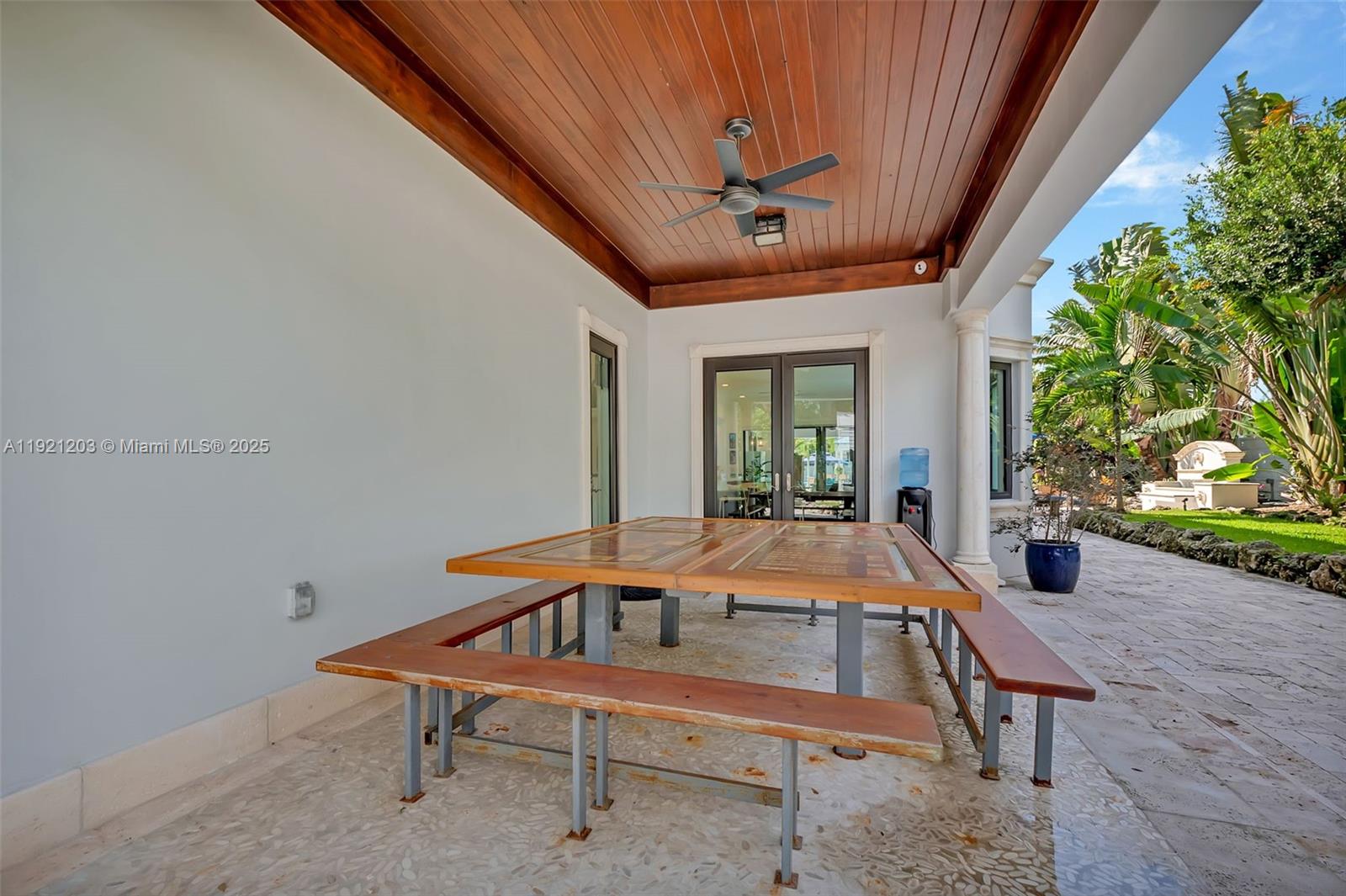 7400 SW 72nd Ct Miami, FL 33143