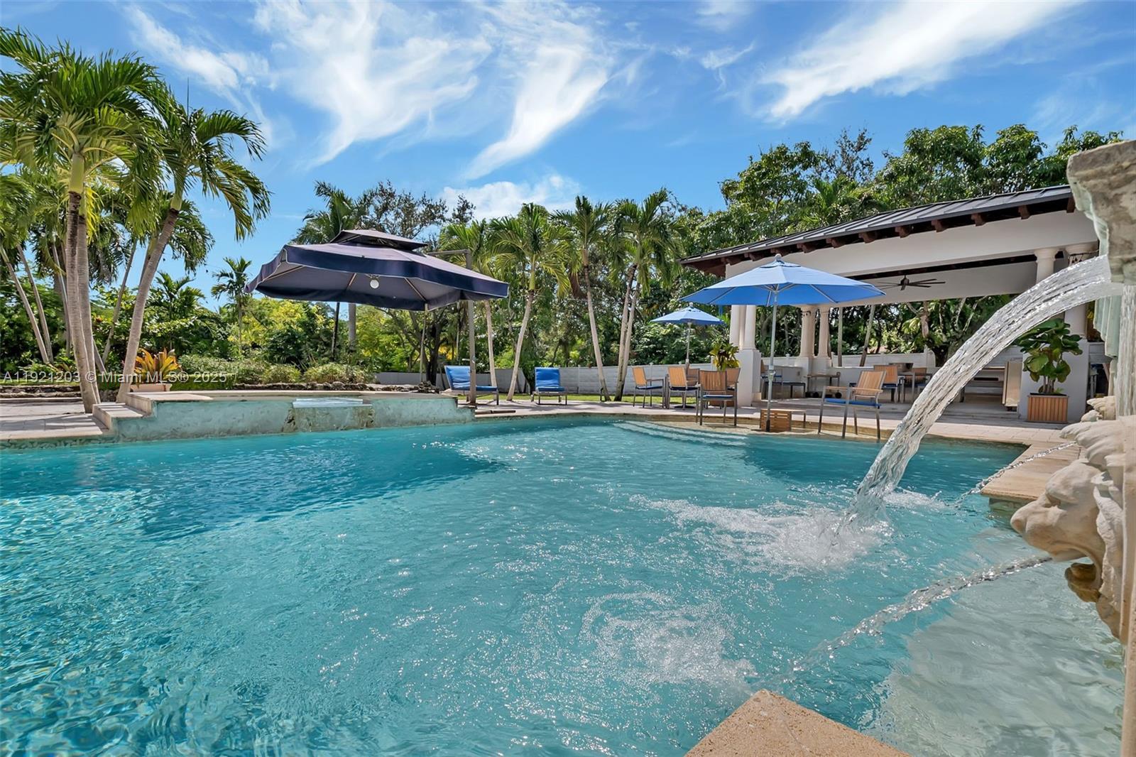 7400 SW 72nd Ct Miami, FL 33143