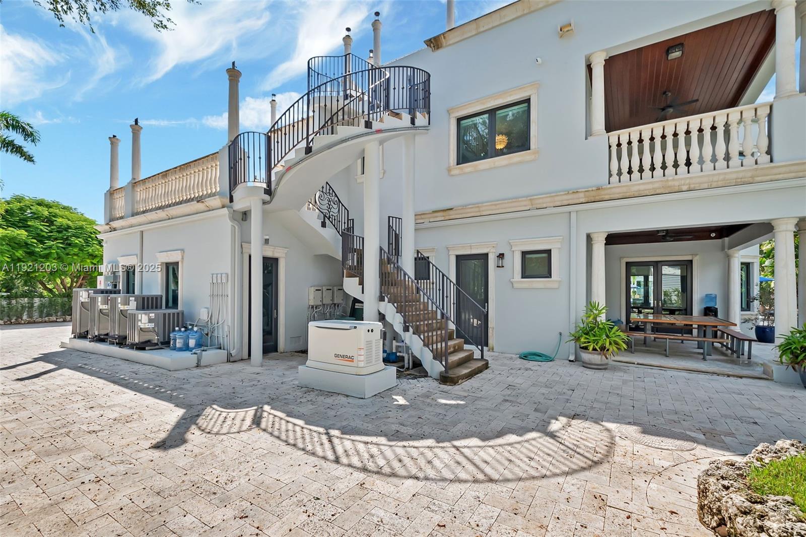 7400 SW 72nd Ct Miami, FL 33143