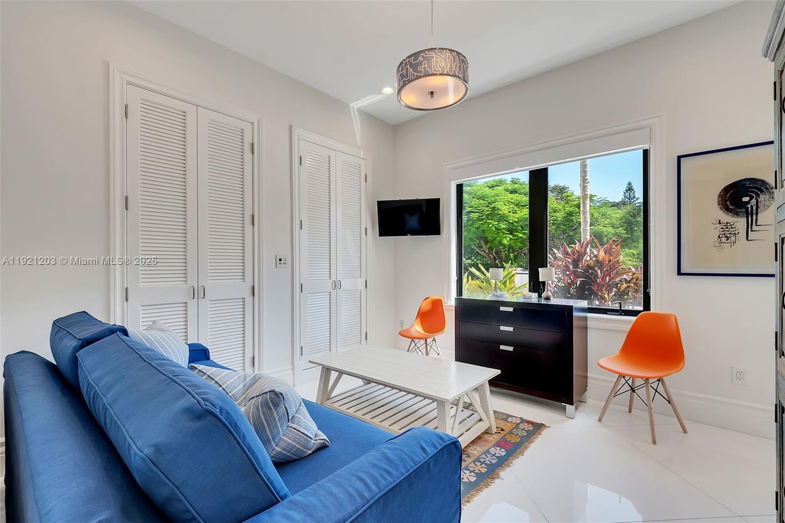 7400 SW 72nd Ct Miami, FL 33143