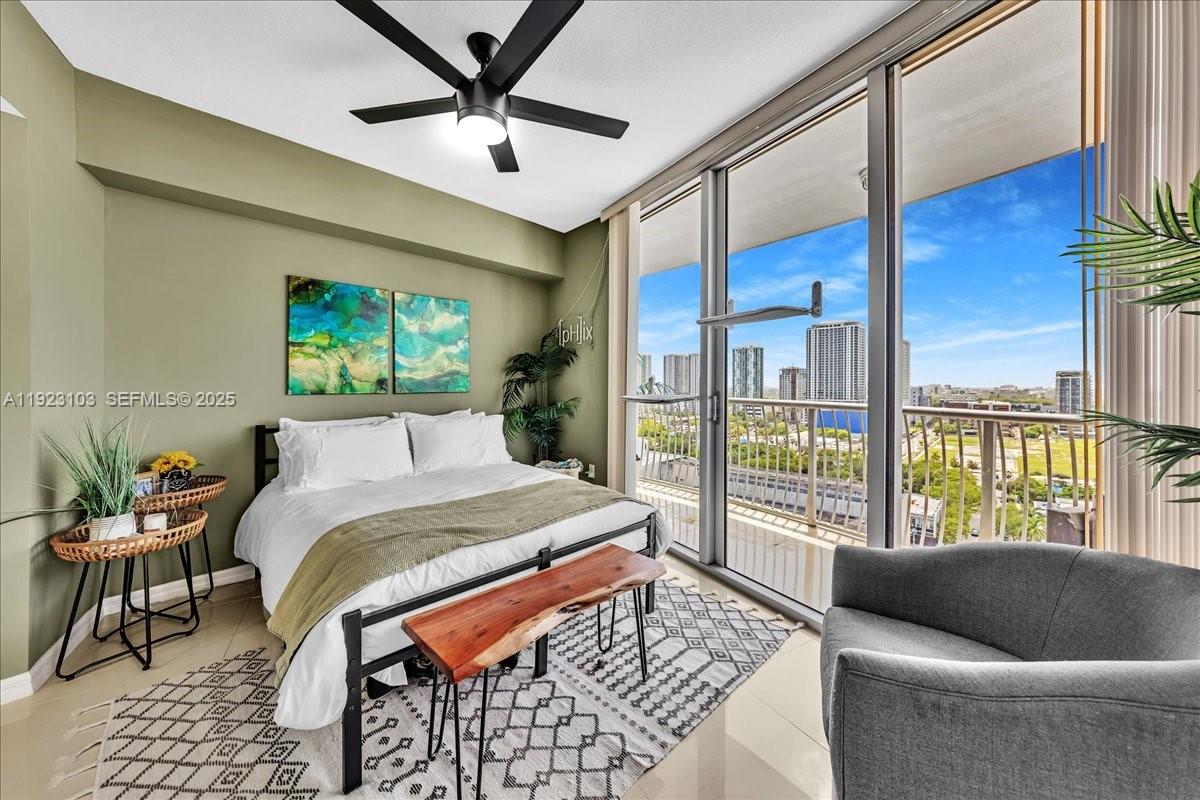 1750 N Bayshore Dr #2015 Miami, FL 33132