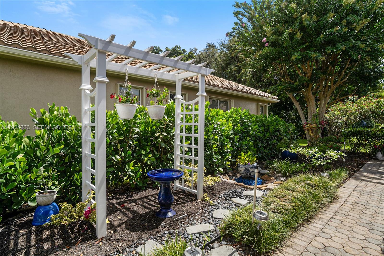 6569 Jog Estates Ln Boynton Beach, FL 33437