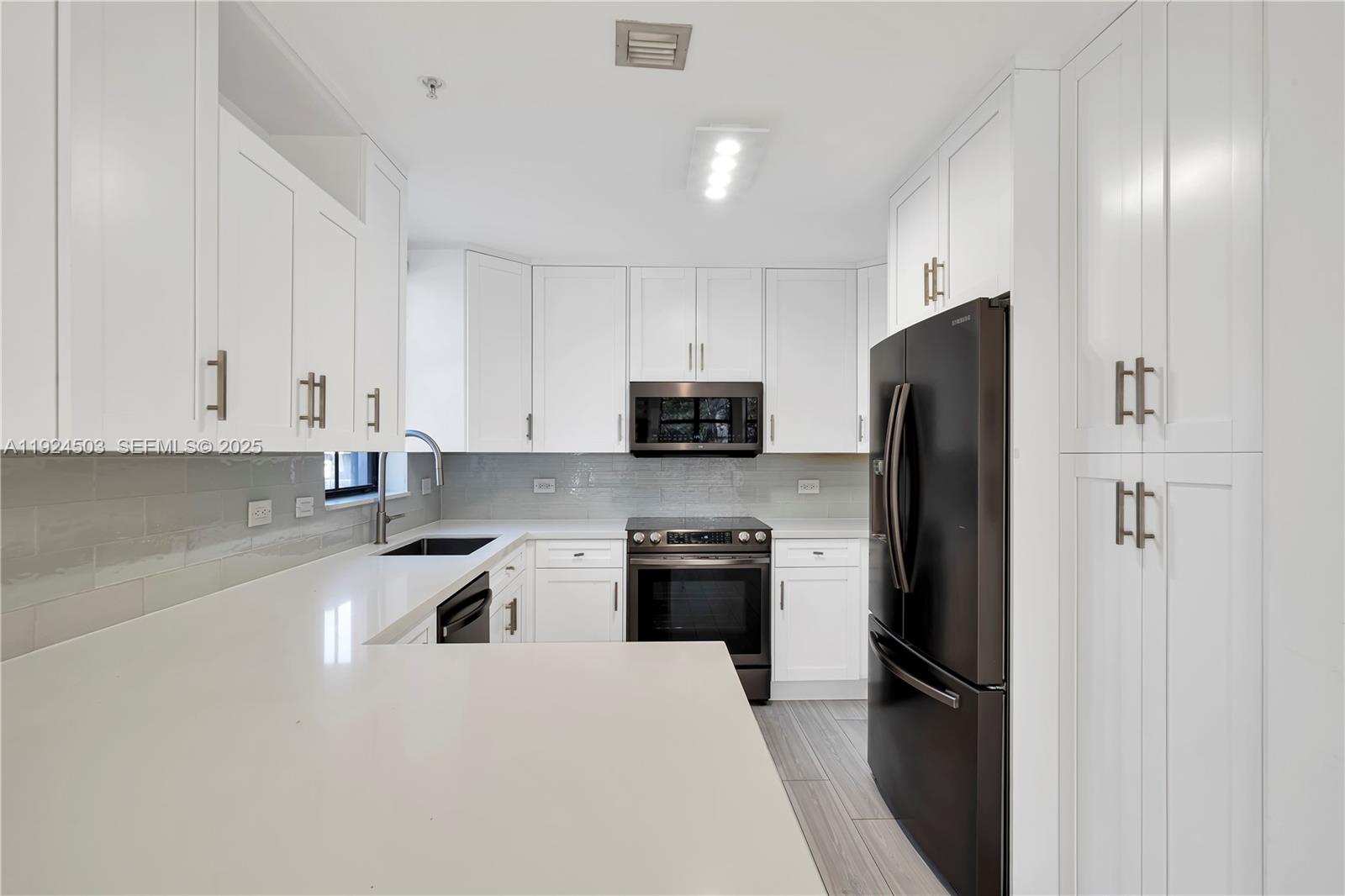 1650 Galiano St #TH15 Coral Gables, FL 33134