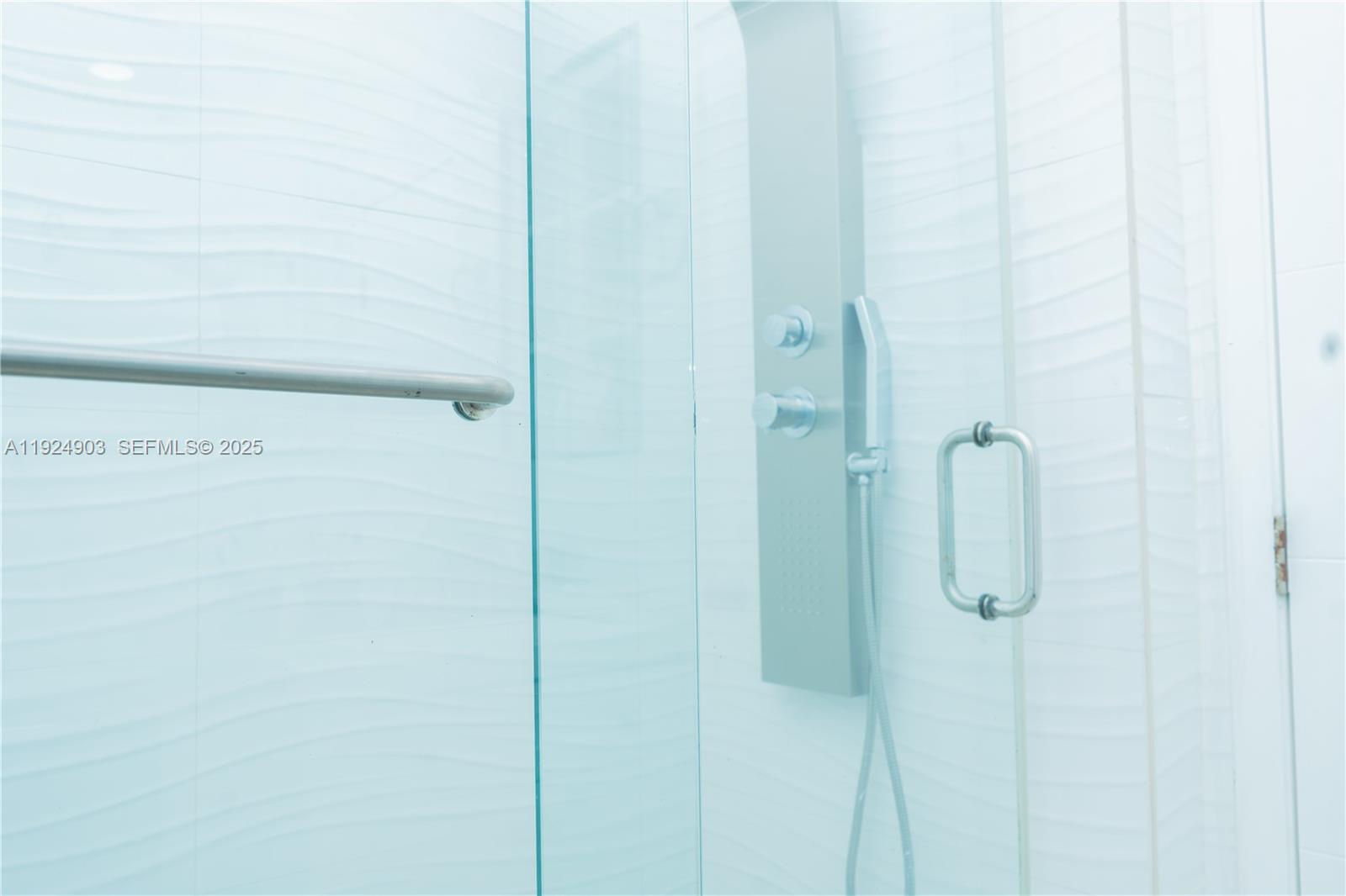 2380 SW 2nd St Miami, FL 33135