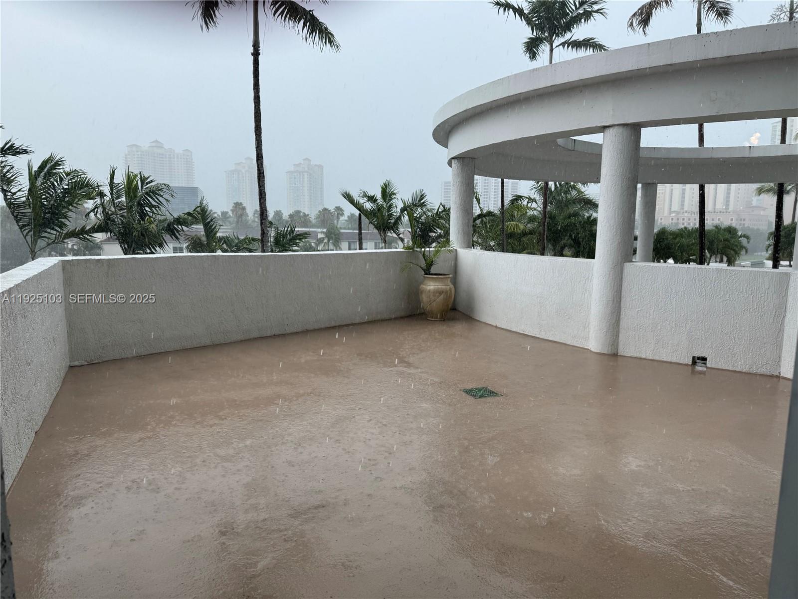 image Uptown Marina Lofts15