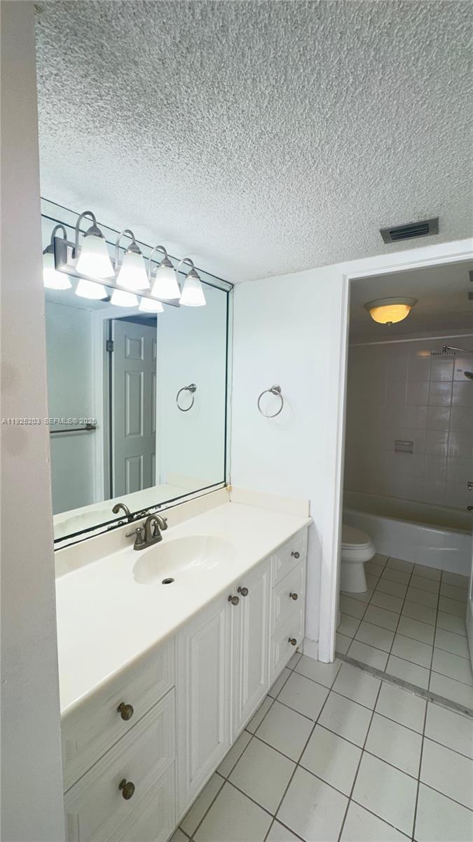 18061 Biscayne Blvd #1203 Aventura, FL 33160