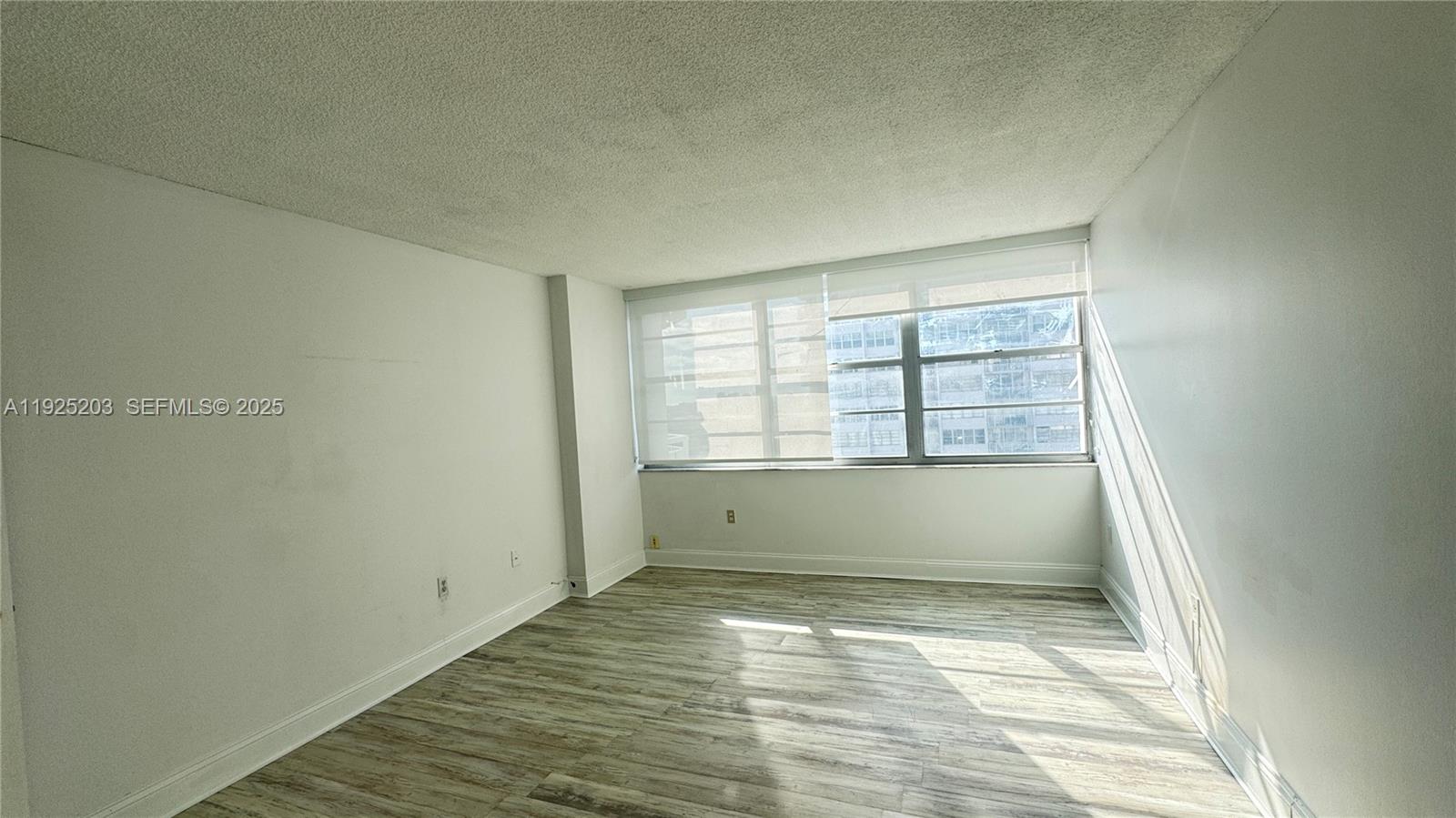 18061 Biscayne Blvd #1203 Aventura, FL 33160